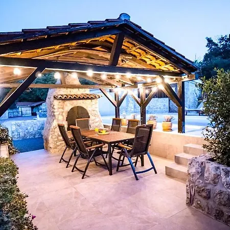 Villa Nika *