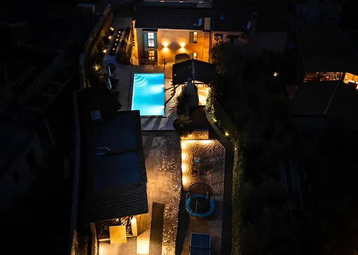 Nika - Rustic Stone House With Heated Pool Willa