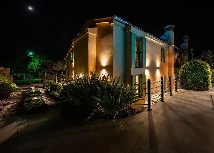 Willa Nika - Rustic Stone House With Heated Pool Rasopasno