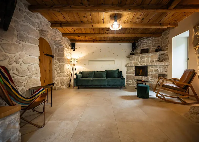 Nika - Rustic Stone House With Heated Pool Willa Rasopasno