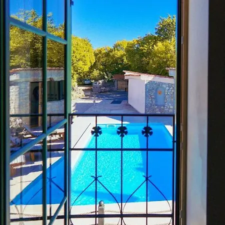 Villa Nika - Rustic Stone House With Heated Pool *