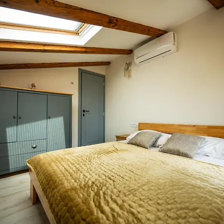 Villa Nika - Rustic Stone House With Heated Pool Villa