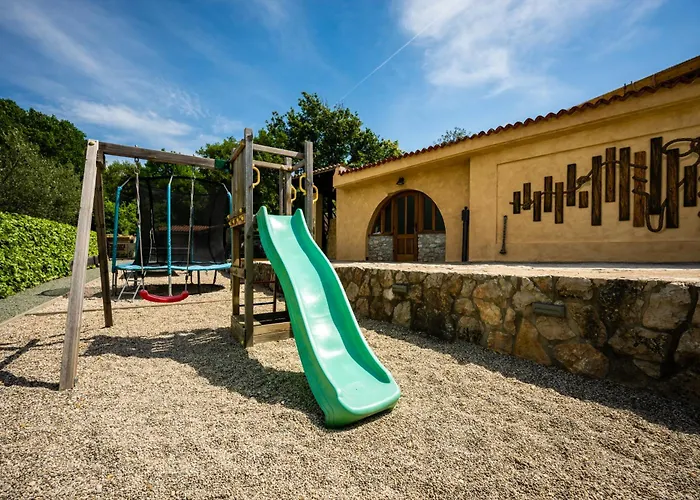 Villa Nika - Rustic Stone House With Heated Pool *