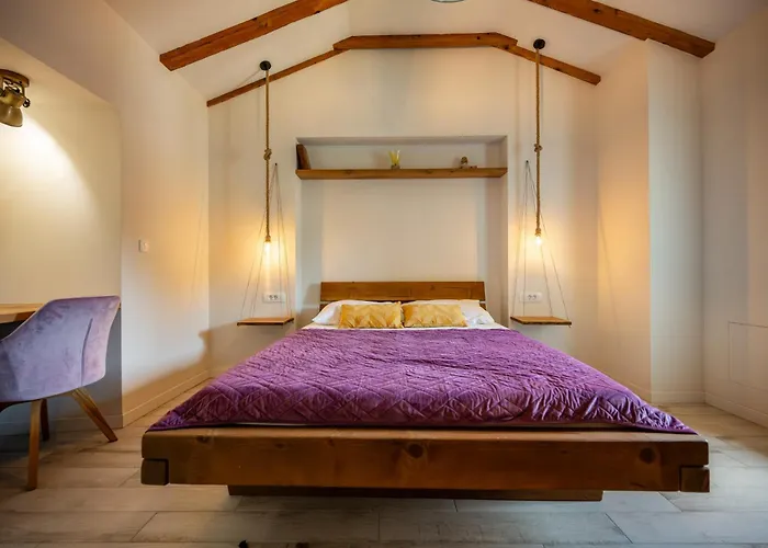 Nika - Rustic Stone House With Heated Pool * Rasopasno