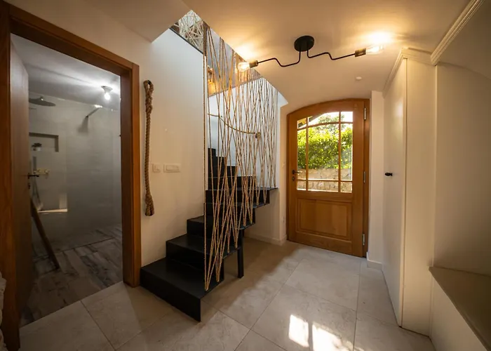 Nika - Rustic Stone House With Heated Pool