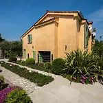 Nika - Rustic Stone House With Heated Pool Villa