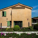 Villa Nika - Rustic Stone House With Heated Pool Rasopasno