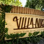 Villa Nika - Rustic Stone House With Heated Pool