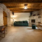 Nika - Rustic Stone House With Heated Pool Villa Rasopasno