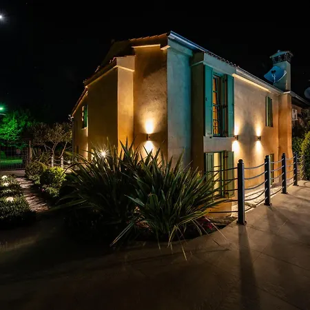 Villa Nika - Rustic Stone House With Heated Pool Rasopasno