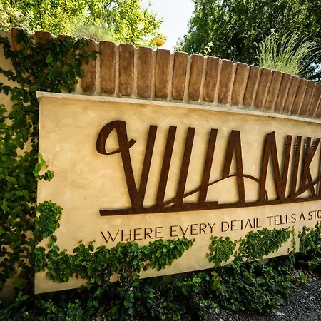 Villa Nika - Rustic Stone House With Heated Pool