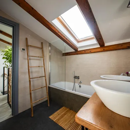 Villa Nika - Rustic Stone House With Heated Pool