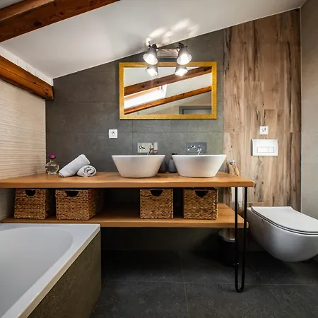 Nika - Rustic Stone House With Heated Pool Villa Rasopasno